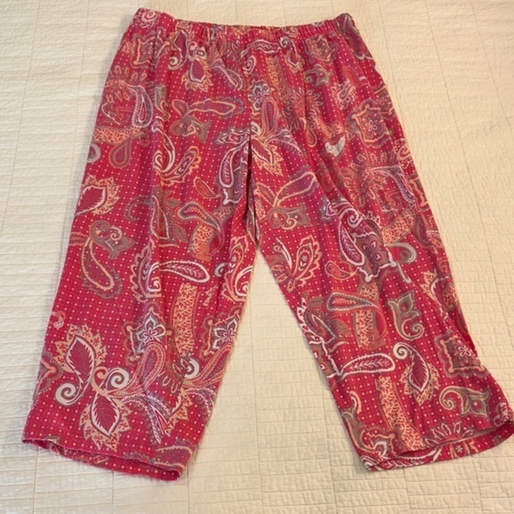 Kim Rogers Large Pajama Paisley Print Pink Capri Pants NWOT
